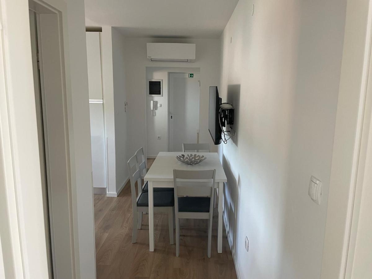 App Robi Apartament Novigrad (Istria)